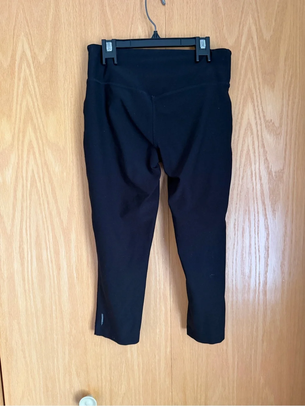 Old Navy Black Cropped High-Rise Leggings
